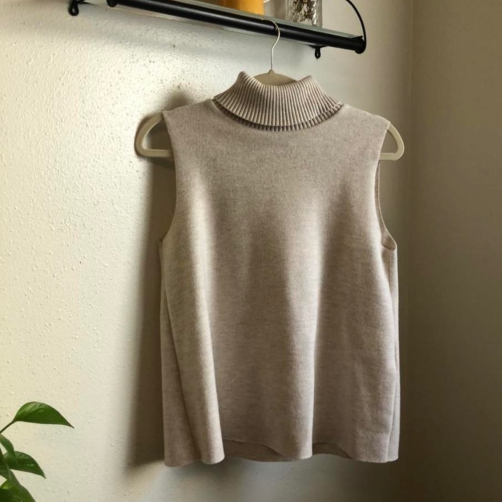 Zara sleeveless turtleneck